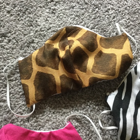 5 Handmade Kids Assorted Washable Face Masks - Picture 5 of 8